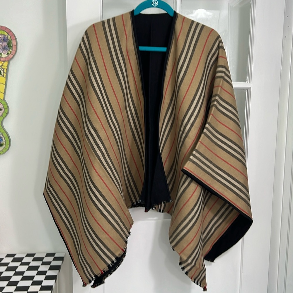 Authentic Burberry Reversible Cape